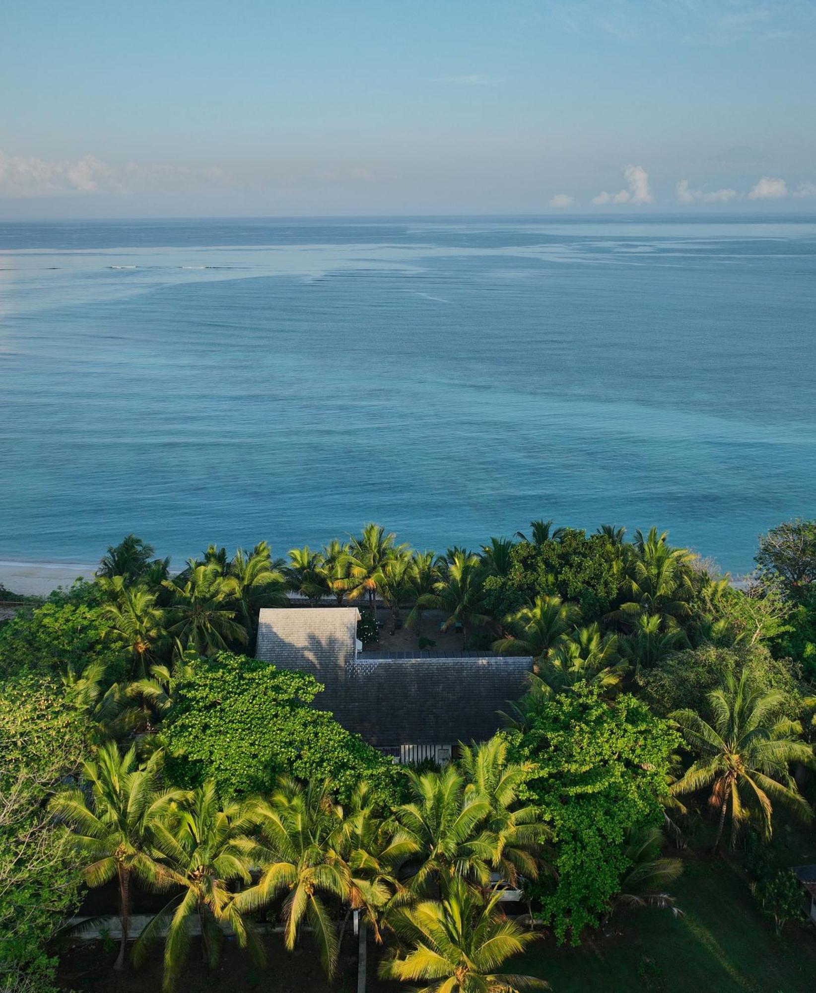 Myamo Beach Lodge Jereweh Exterior foto